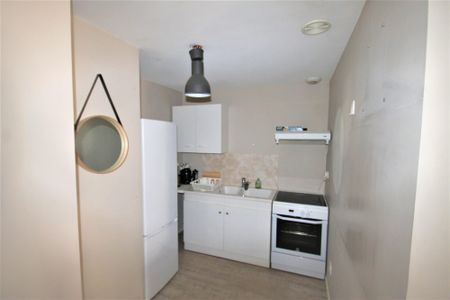 Location Appartement 2 pièces 43m² NEUVILLE SUR SAONE 69250 - Photo 5