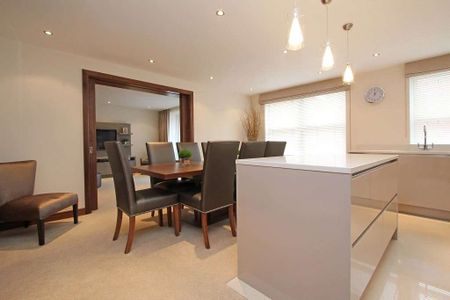 Kingston House South, 40-90 Ennismore Gardens, Knightsbridge, London, SW7 1NG - Photo 2