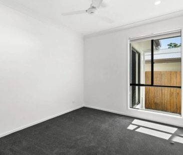 Spacious Family Home - Photo 6