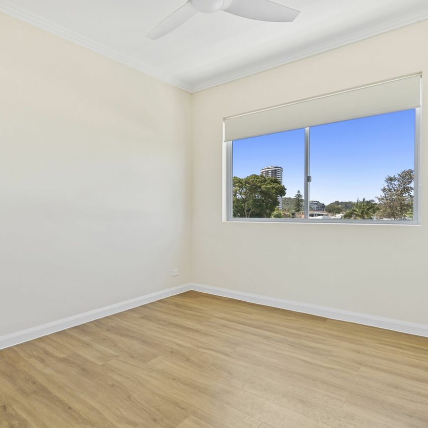 TWO BEDROOM, TWO BATHROOM UNFURNISHED UNIT IN THE HEART OF PALM BEACH - Photo 1