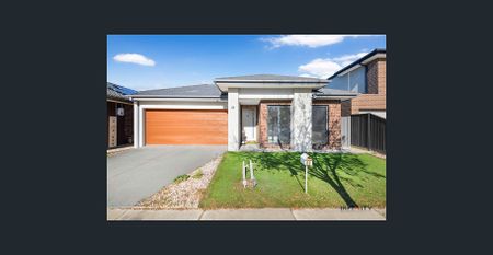 Brand New Elegant Home in Tarneit – Luxury, Space & Convenience - Photo 2