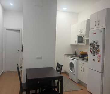 Alquiler de piso en Avenida Miraflores de los Ángeles - Photo 4