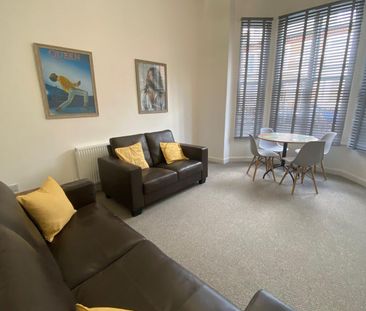 St Albans Road (4 bed) - Photo 4