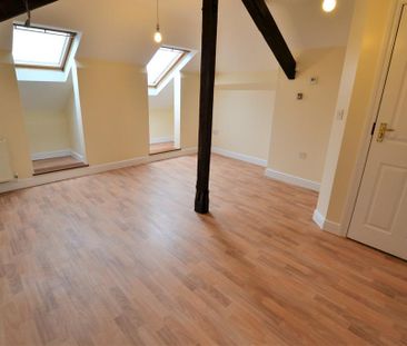 Studio to rent - Photo 3