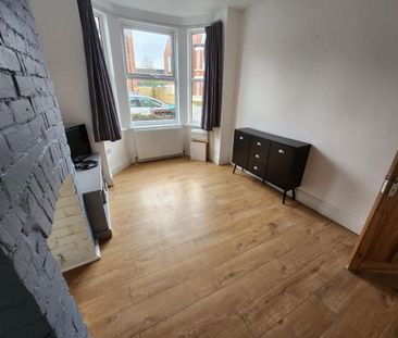 3 bedroom terraced house to rent - Photo 6