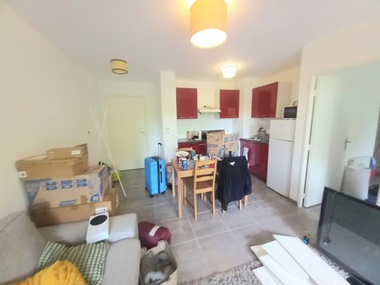 AIX EN PROVENCE SAINT MITRE APPARTEMENT T2 TERRASSE ET GARAGE, - Photo 1