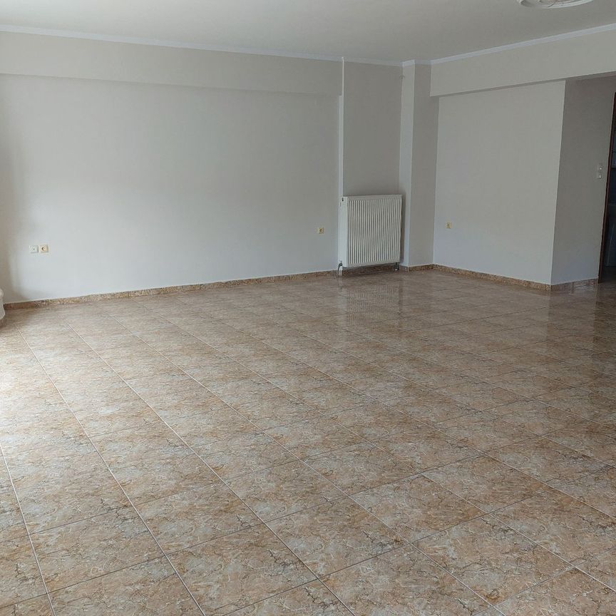 Διαμέρισμα για ενοικίαση Κέντρο (Ωραιόκαστρο) - Φωτογραφία 1
