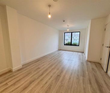 5 bedroom terraced house to rent - Photo 4