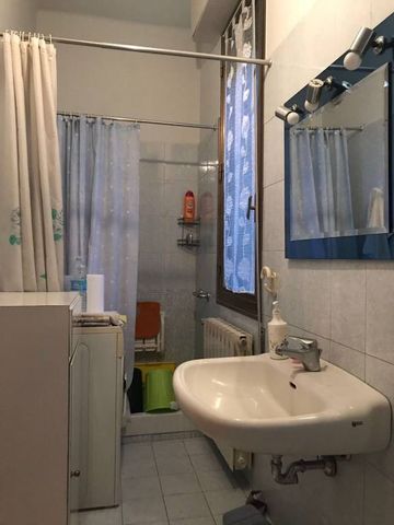 Singola in ampio appartamento in via Riva Reno - Foto 4