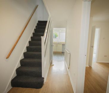 3 bedroom terraced house to rent - Photo 4