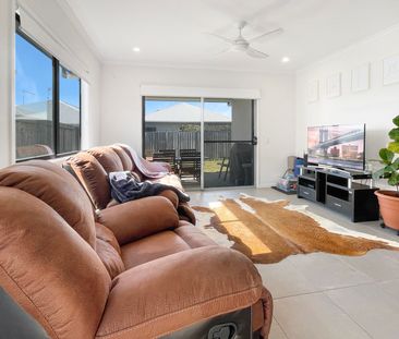 Low Maintenance 3 bed, study, 2 bath, 1 car, AC Home in Harmony - Photo 6