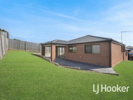 FAMILY HOME IN GRANDVUE ESTATE - Photo 4