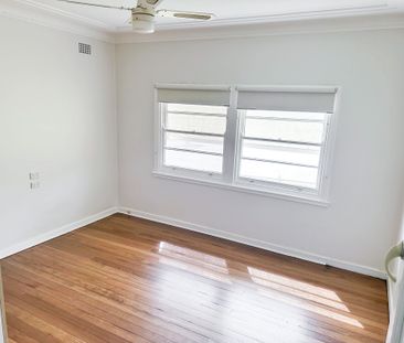 DELIGHTFUL COTTAGE - Photo 2