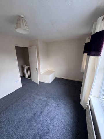 Two Bedroom Terraced Property in the Sort after area of Aston Fields – Bromsgrove - Photo 2