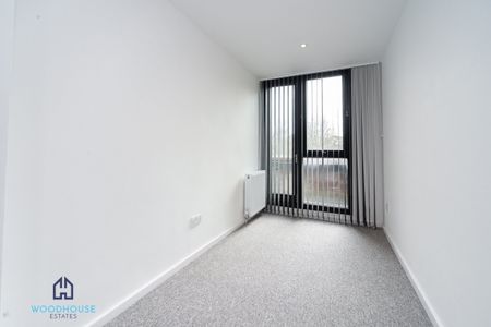Chandos Way, London, NW11 - Three Bedroom Flat To Rent - £577pw / £2,500pcm - Photo 2