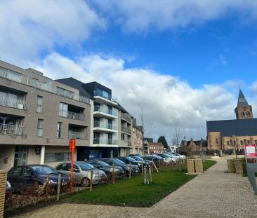 Degelijk onderhouden penthouse-appartement met twee ruime terrassen - Photo 3