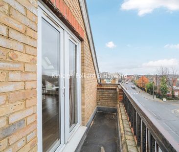 Market Place, London, N2 - Photo 1