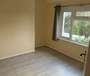 3 bedroom property to rent in Harrow - Photo 2