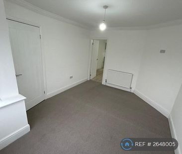 2 bedroom end of terrace house to rent - Photo 6