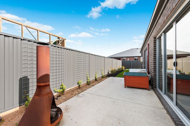 27 Mary Drive, Alfredton - Photo 1