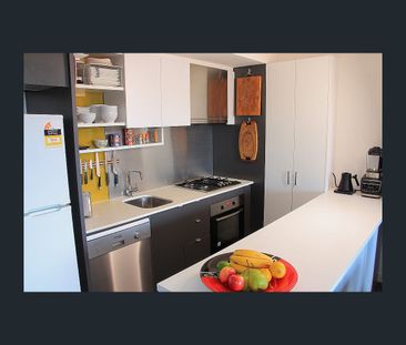 404/240 Barkly Street, Footscray, Vic 3011 - Photo 5