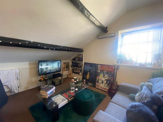 2 bedroom private hall to rent - Photo 1