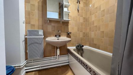Location Appartement 1 pièce 31m² CLERMONT FERRAND 63000 - Photo 4