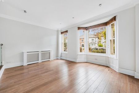 4 bedroom semi-detached house to rent - Photo 4