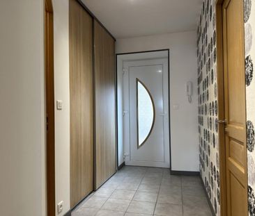 Appartement T4 à louer à Roanne - Port - Photo 3