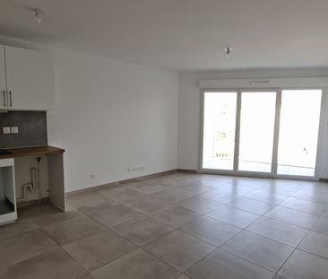 Location Appartement 3 pièces 61m² MARSEILLE 12ème - Photo 1