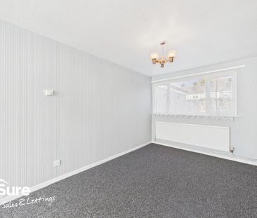 3 bedroom end of terrace house to rent - Photo 4