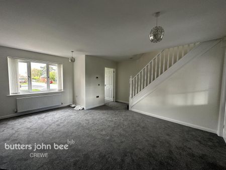 3 bedroom semi-detached house to rent - Photo 4