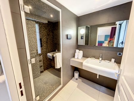 Location appartement 3 pièces, 64.58m², Cannes - Photo 2