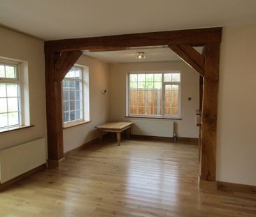 2 Bed Bungalow, Macdonald Road, N11 - Photo 6