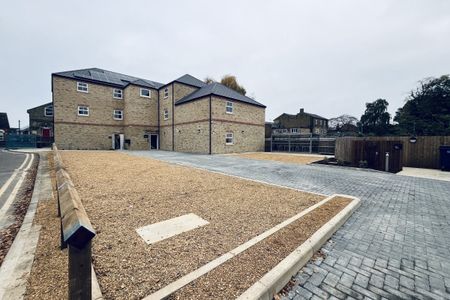 Abbeygate Court - Photo 2
