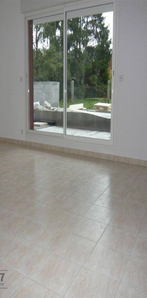 Location appartement rénové 2 pièces 44.1 m² à Cluses (74300) 4 - Photo 1