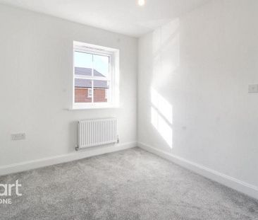 3 bedroom semi-detached house to rent - Photo 6