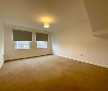 2 bedroom Apartment to let - Photo 3