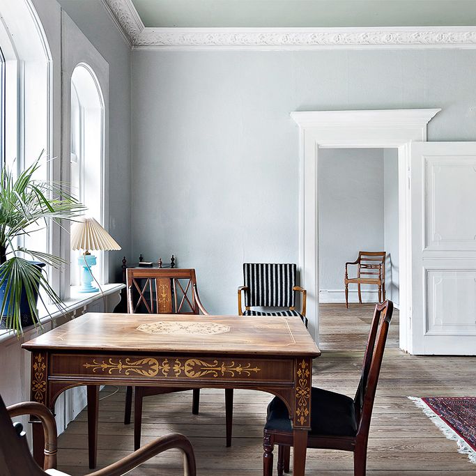 Elegant herskabslejlighed med stor altan i hjertet af Hellerup - Foto 1
