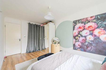 1 Bed Flat, Ming Street, E14 - Photo 4