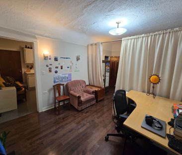 For Lease - 984 Dundas Street Unit# 1, Toronto, Ontario - Photo 2