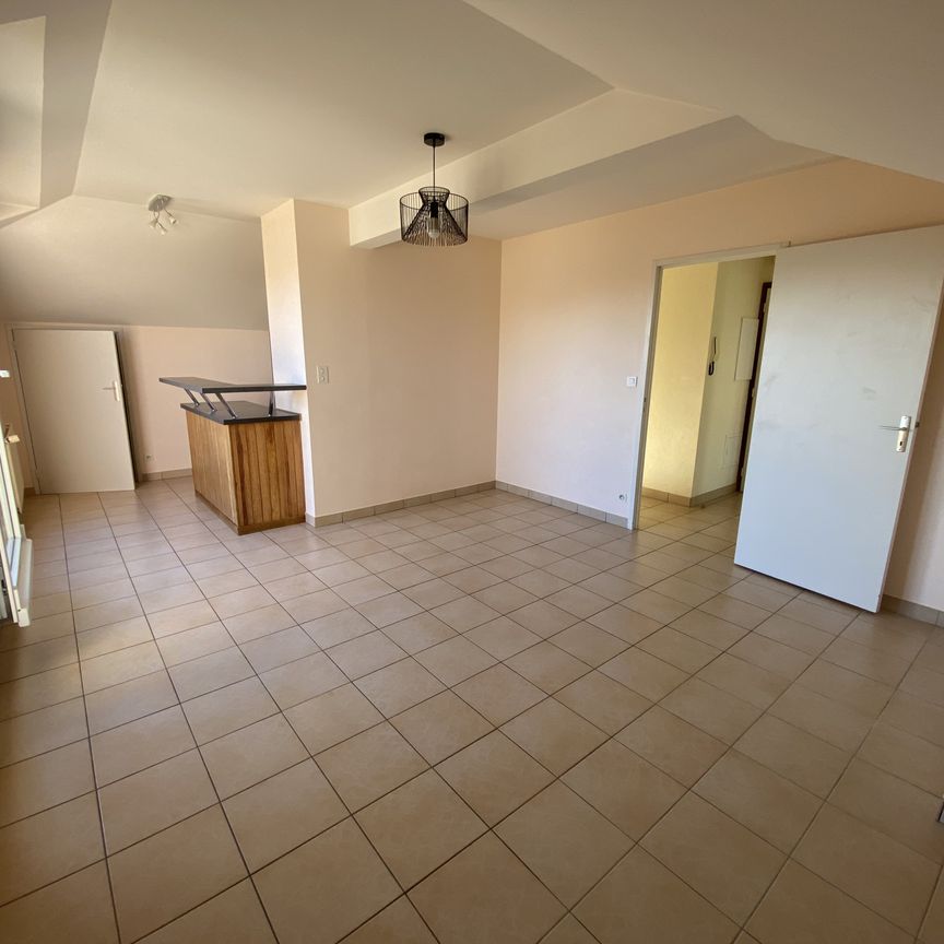 Location Appartement 2 pièces 46m² RODEZ 12000 - Photo 1