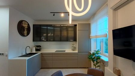 Komfortowy, apartament w sercu miasta - od zaraz! - Zdjęcie 2