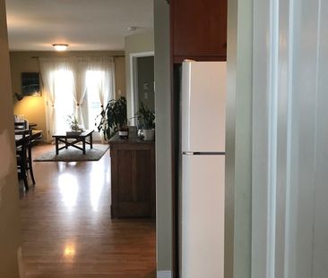 A Louer - Grand Condo 4 1/2 Sherbrooke - Photo 1