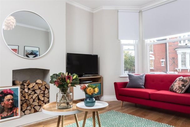 3 bedroom flat to rent - Photo 1