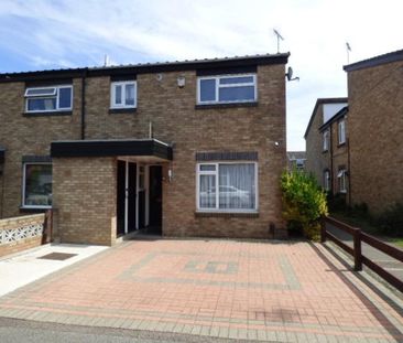 3 bedroom end of terrace house to rent - Photo 1