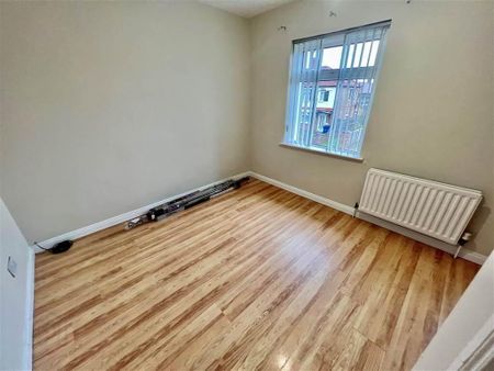 37 Mayfair Avenue, Cregagh, Belfast, BT6 9JA - Photo 4