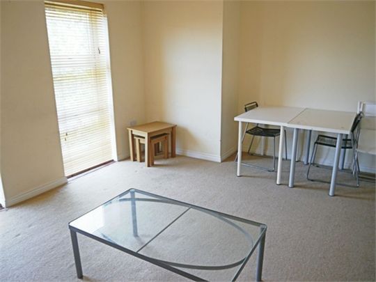 2 Bedroom Apartment - Photo 1