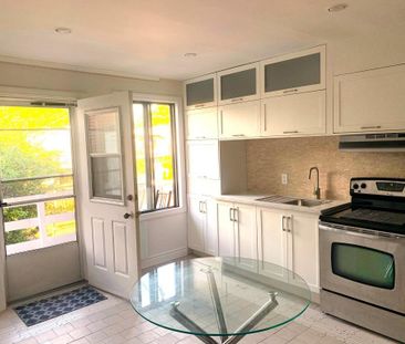 SUPERBE HAUT DUPLEX TT MEUBLÉ/INCLUS-6MN M°D'IBERVILLE-HEC-UDEM-POLY - Photo 1