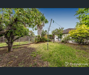 82 O'Neills Rd, Melton, Vic 3337 - Photo 1